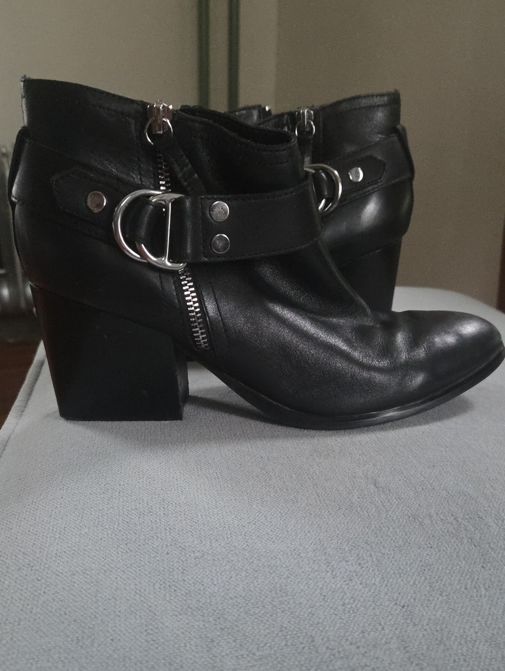 Marc Fisher Black Leather Booties 9
